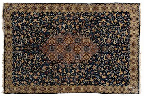 Isphanhan carpet, ca. 1930, 7'3'' x 4'10''.