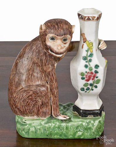 Chinese export porcelain monkey and vase group,