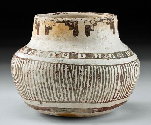 Rare Anasazi Bidahochi Black-on-White Pottery Olla