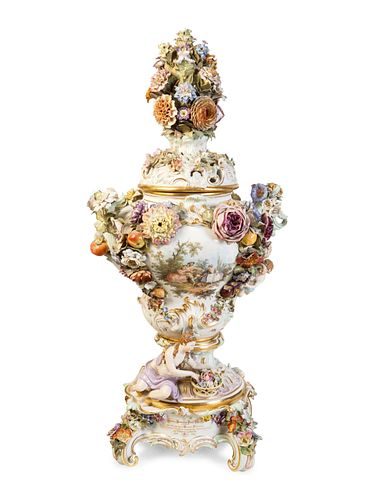 A Meissen Porcelain Potpourri Urn, Cover and Stand
