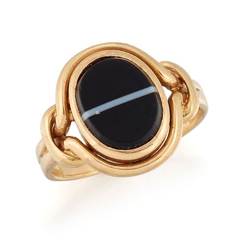 A BANDED AGATE MOURNING RING, an oval banded agate in a rub