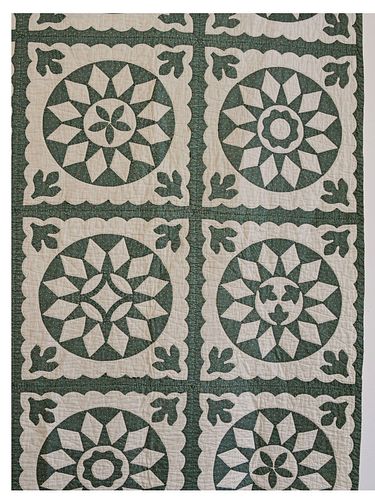 Green and White Sunbursts Quilt