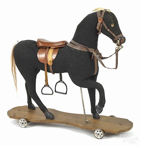 Large felt horse pull toy, late 19th c., 28 1/2