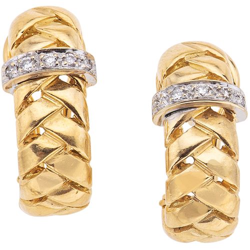PAIR OF DIAMOND EARRINGS IN 18K YELLOW GOLD Post earrings Weight: 8.9 g. Size: 0.31 x 0.74" (0.8 x 1.9 cm)