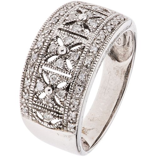 RING WITH DIAMONDS IN 14K WHITE GOLD Weight: 4.7 g. Size: 9 36 Brilliant cut diamonds and 8x8 ~ 0.24 ct
