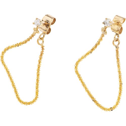 PAIR OF DIAMOND EARRINGS IN 14K YELLOW GOLD Weight: 1.4 g. Size: 0.07 x 1.4" (0.2 x 3.6 cm)