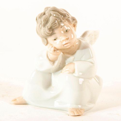 Angel Thinking 1969/ 1004539 - Lladro Porcelain Figure