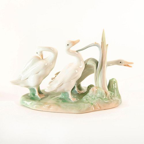 Geese Group 01004549 - Lladro Porcelain Figure
