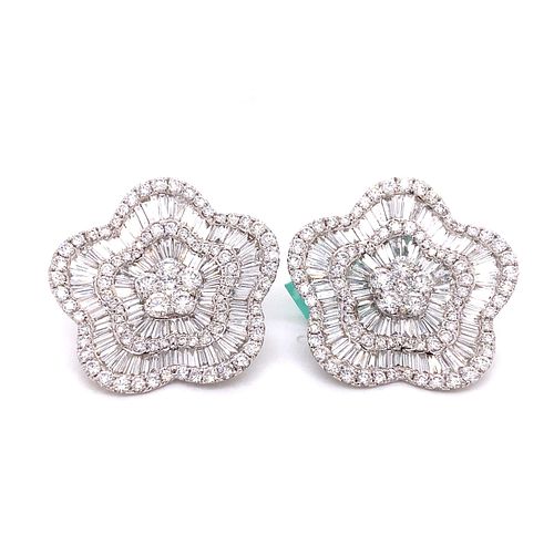 18K Diamond Flower Stud Earrings