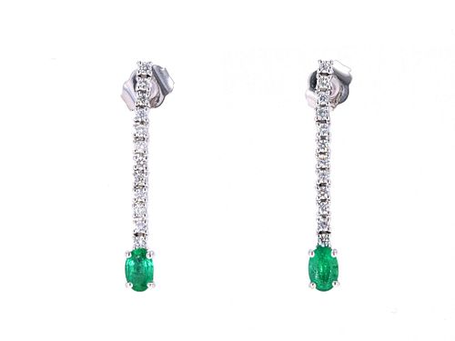 Delicate 18K Gold Emerald & VS1 Diamond Earrings