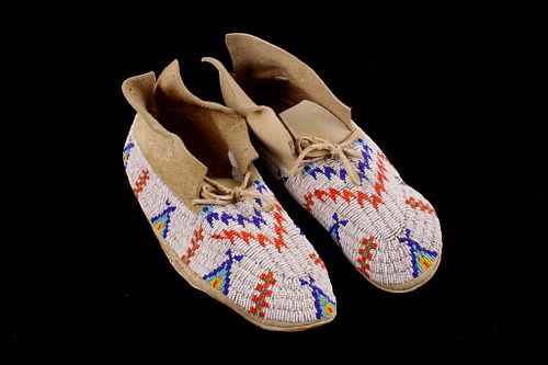 Plains Fully Top Beaded Men's Moccasins c. 1950s