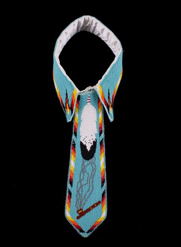 Crow Apsaslooke Fully Top Beaded Collar & Tie