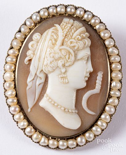 Gold and seed pearl cameo pin