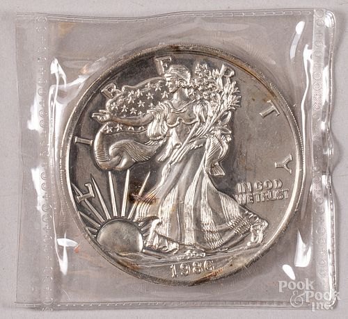 Liberty Eagle 1lbs fine silver medallion.