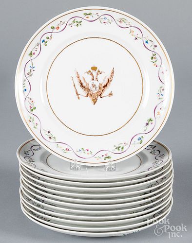 Twelve Chinese export style Mottahedeh plates