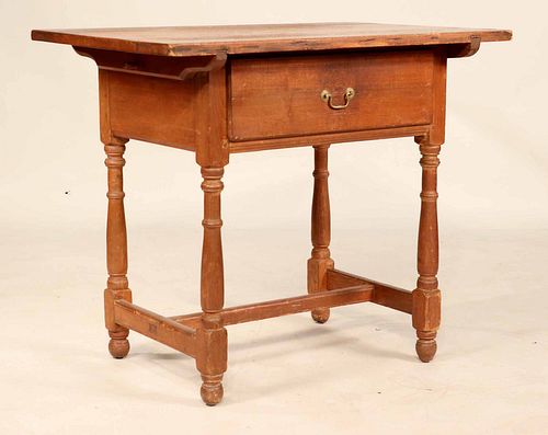 Queen Anne Red-Stained Pine&Gumwood Tavern Table