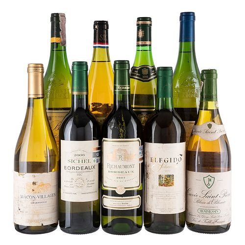 Vino Blanco de Francia y España. a) Cuvée Saint Pierre. b) Sichel. Total de piezas: 9.