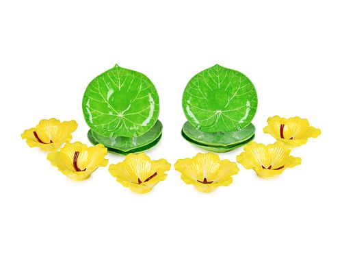 Six Dodie Thayer Yellow Hibiscus Bowls With Green Leaf-Form Undertrays
Bowl diameter 6 1/4 inches.