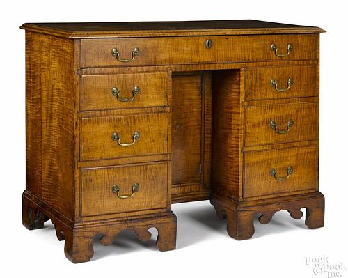 Rare mid-Atlantic Chippendale tiger maple kneehole desk, late 18th c., 32 1/2'' h., 44'' w.