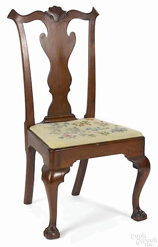 Pennsylvania Chippendale walnut dining chair, ca. 1770, with a shell carved crest