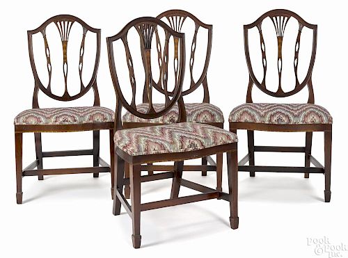 Set of four Baltimore Hepplewhite mahogany shieldback dining chairs, early 19th c.