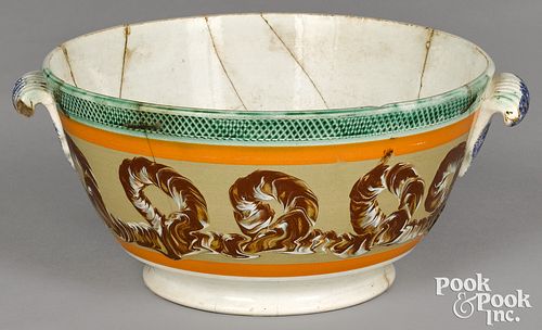 Mocha handled bowl, with earthworm decoration