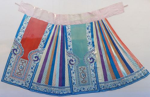 Qing Dynasty Manchu Embroidered Silk Skirt