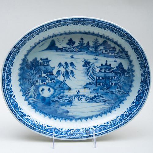 Chinese Export Blue and White Porcelain Shallow Oval Dish