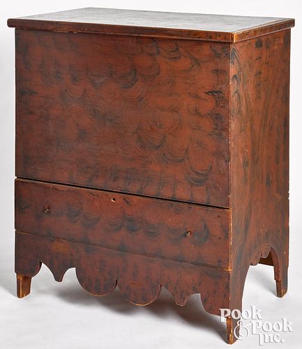 New York or New England painted pine mule chest