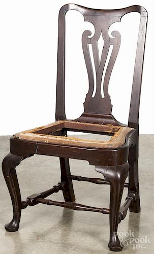Queen Anne mahogany dining chair, 18th c.