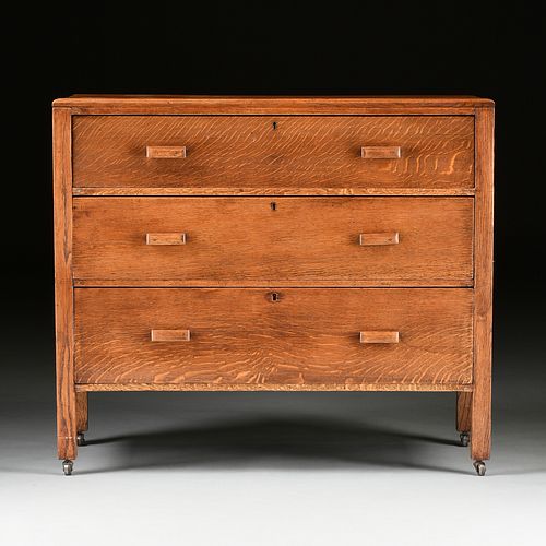 A MISSION TIGER STRIPE OAK CHEST OF DRAWERS, EARLY 20TH CENTURY,