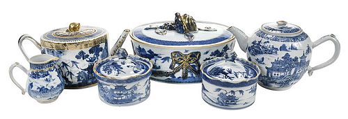 Six Pieces Blue and White Export Porcelain