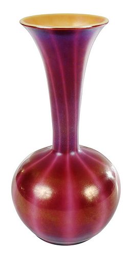 Durand Lady Gay Rose Art Glass Vase