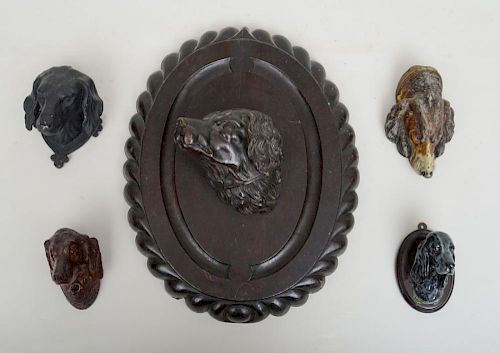 EDWARDIAN CARVED AND STAINED WOOD OVAL DOG TROPHY