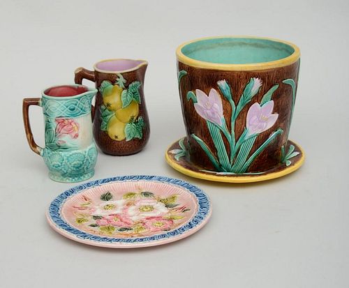 GROUP OF CONTINENTAL MAJOLICA TABLE ARTICLES