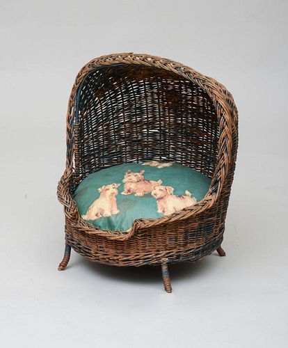 PAINTED WICKER DOG BED