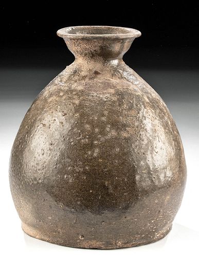 Korean Koryo Dynasty Celadon Glazed Pottery Bottle