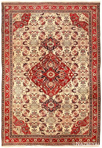 ANTIQUE INDIAN AGRA RUG, 8 ft 9 in x 6 ft