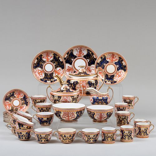 English Imari Porcelain Tea Service in the 'Dollar Tree' Pattern, Probably Spode
