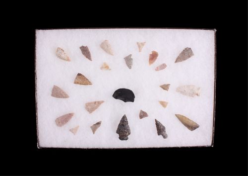 Middle Archaic Period Point & Scraper Collection
