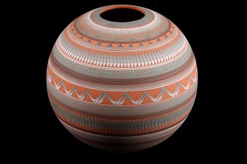 Navajo Michael Charlie (1976 - ) Seed Pottery