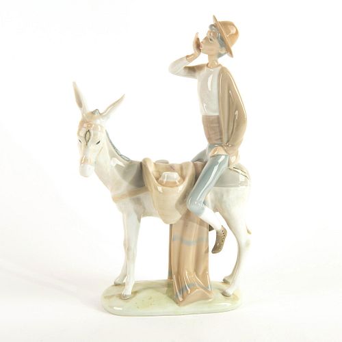 Honey Peddler 1004638 - Lladro Porcelain Figure