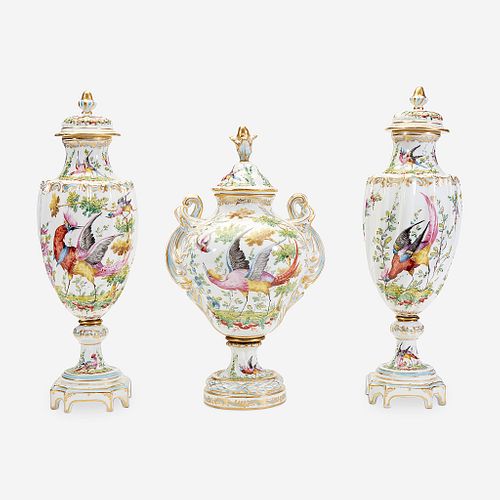 Three Chelsea Vases Decorated with Birds, Third quarter 18th century