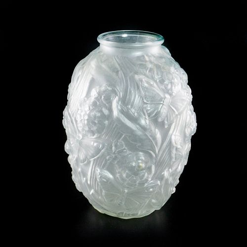 Vintage Art Glass Vase, Springtime