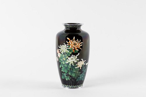 CloisonnÃ© vase, Japan, early 20th century
