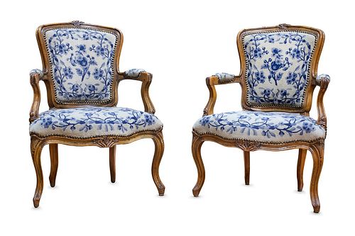 Pair of wooden armchairs, Louis XV, 18th century