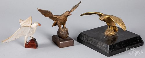 Gilt brass spread wing eagle finial, 19th c.