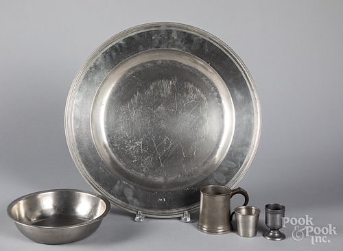 Five pieces of pewter