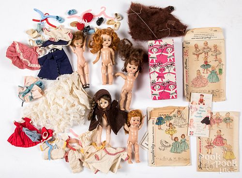Three Vogue Ginny dolls, with an original box