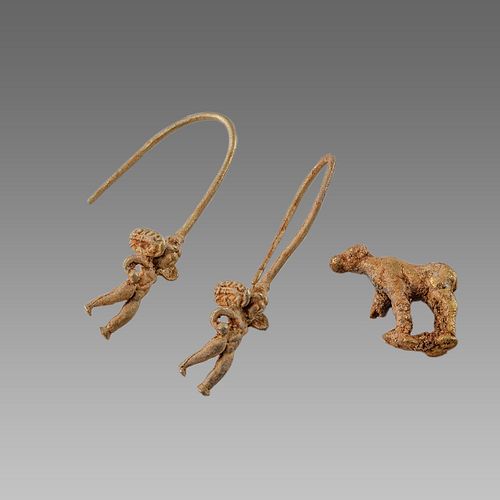 Lot of Roman Style Gold Earrings/Animal. 